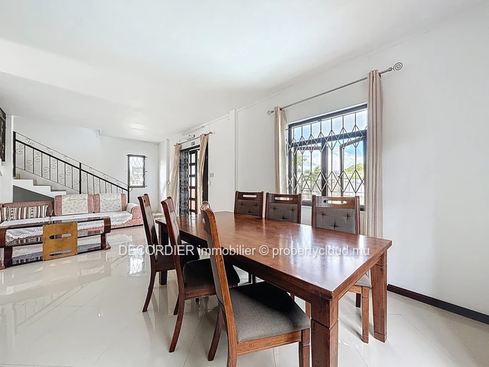Maison meublée à vendre