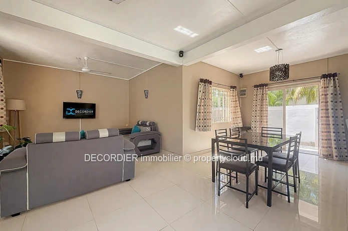 Duplex house for rent – Trou aux Biches