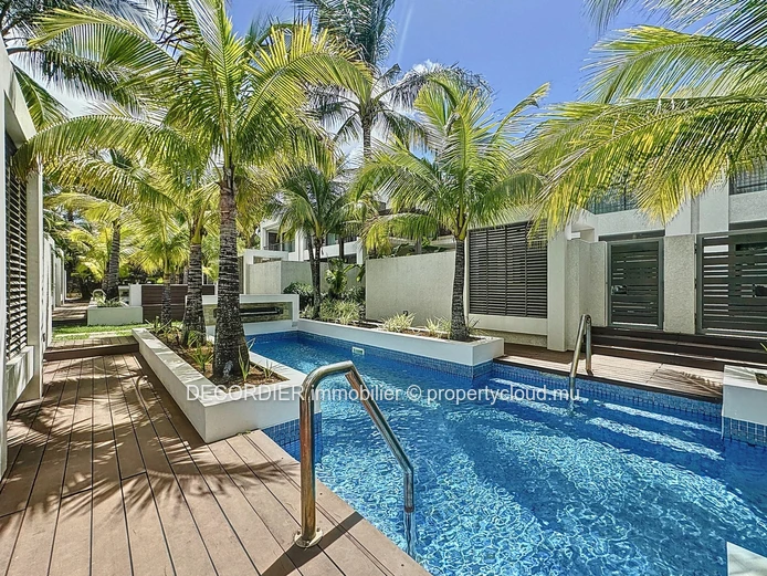 Penthouse vue mer avec plage privée