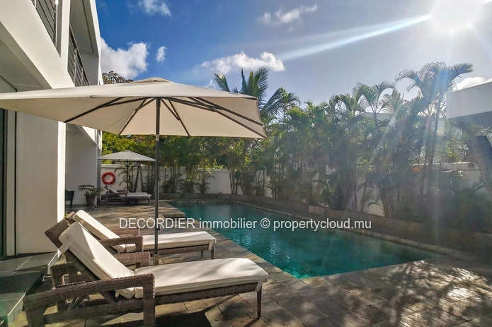 Sublime villa in a seaside residence with private pool