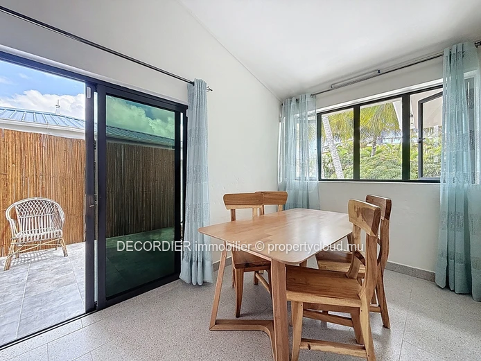 Propriété avec 4 appartements