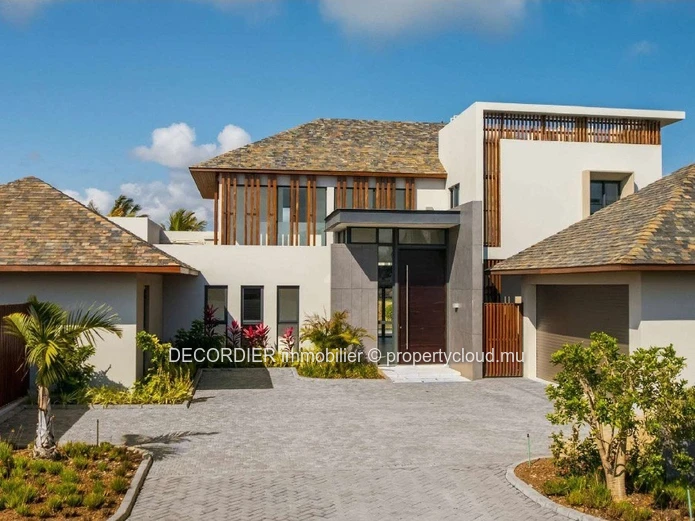 For sale villa - Mont Choisy, located on the edge of the fairway