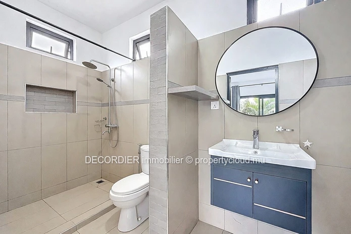 Modern 3-Bedroom Villa with Private Pool