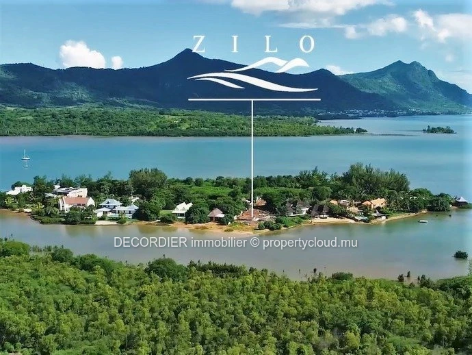 A vendre - Rivière Noire, appartements d'exception pieds dans l'eau avec permis de résident permanen