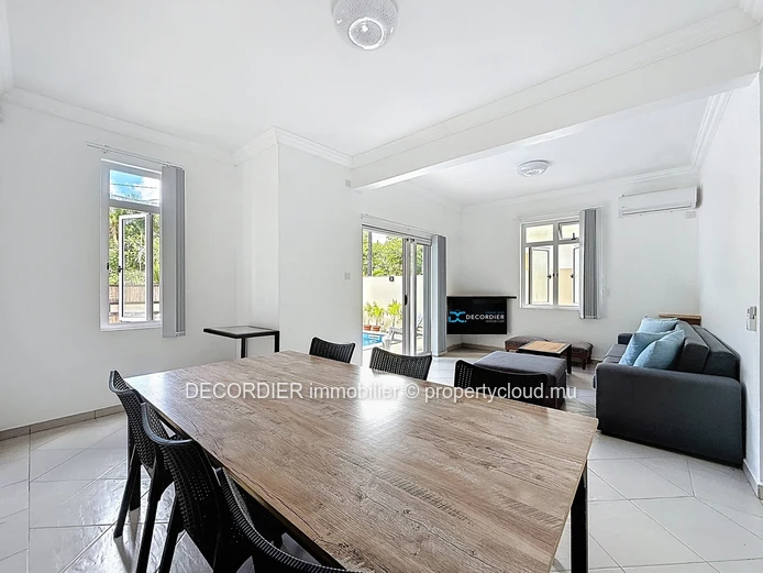 House with pool and rooftop in Poste Lafayette