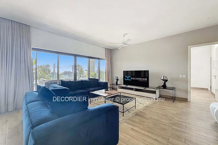 Penthouse with Lagoon & Coin de Mire Views