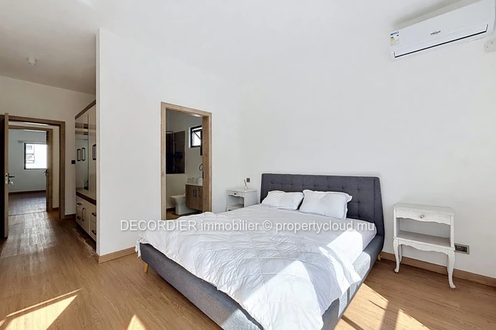Charming Duplex for Rent in Pereybère