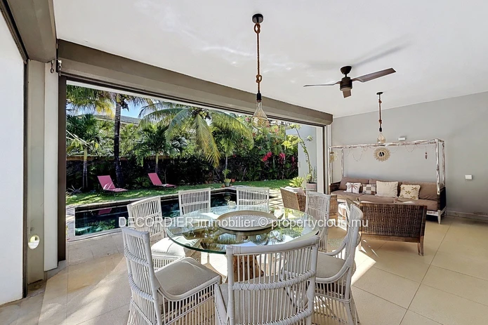 Contemporary Tropical Villa