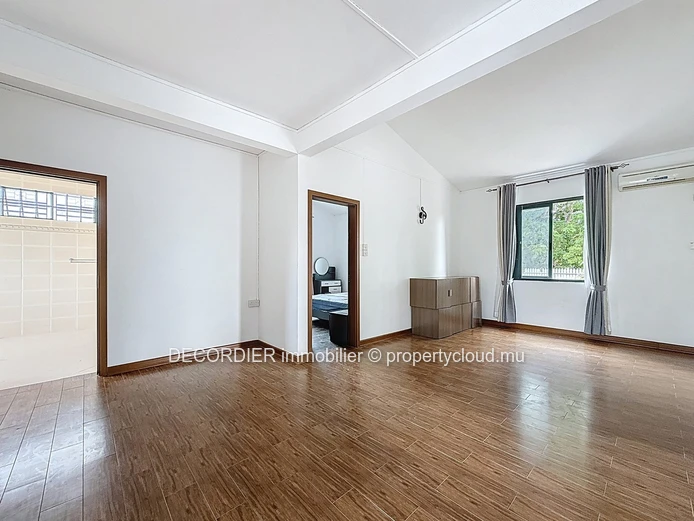 Spacious House for Rent (Sole Mandate)