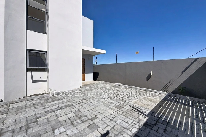 House for Sale in Roches Brunes