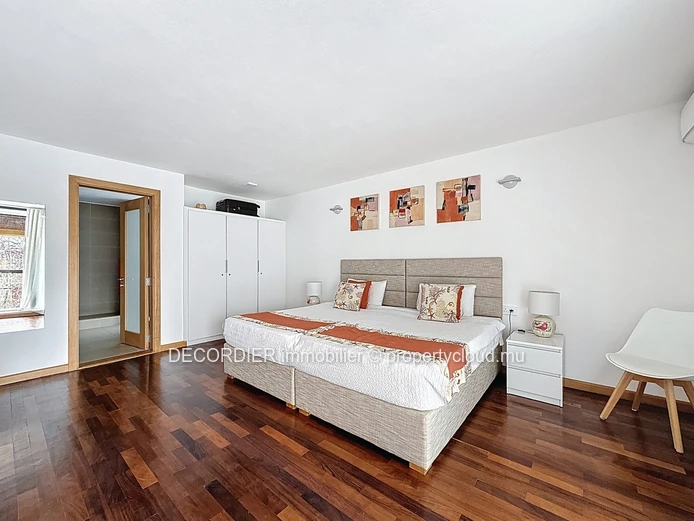 Comfort and tranquillity just minutes from the beach