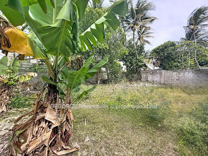 For sale – Residential land in Plaine des Papayes (Sole Mandate)