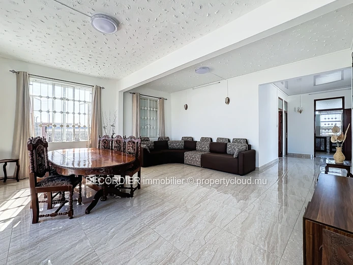 Apartment located 2 minutes' walk from Pereybere beach