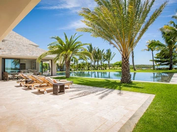 6 Bedroom House
