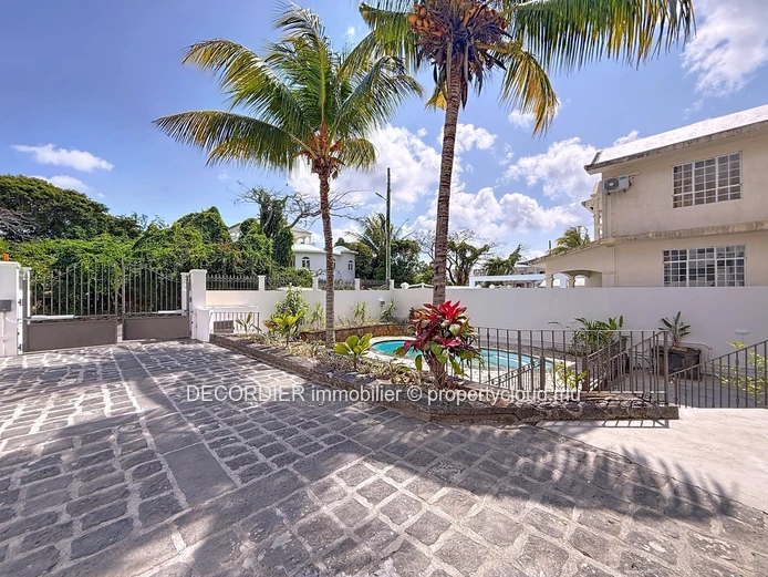 À Vendre - Mont Choisy (Mandat exclusif)