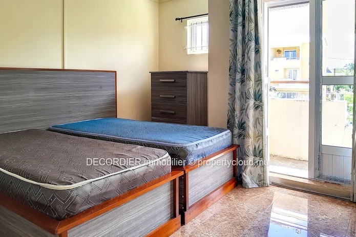 Triplex in a 24/7 secure residence with shared swimming pool