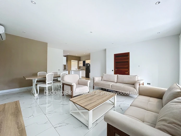 Apartment located in a secure residence accessible to foreigners