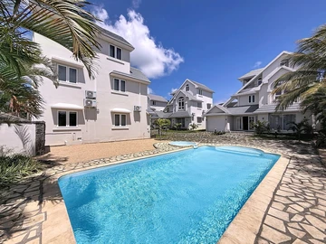 4 Bedroom Apartment