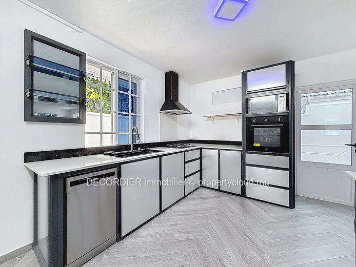 For Rent – Grand Baie