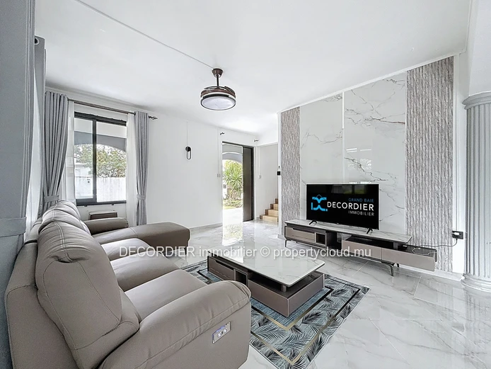 Spacious House for Rent (Sole Mandate)
