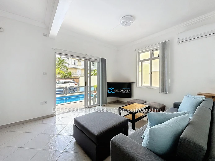 House with pool and rooftop in Poste Lafayette