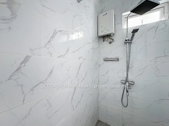 For rent - first floor apartment in Pereybere