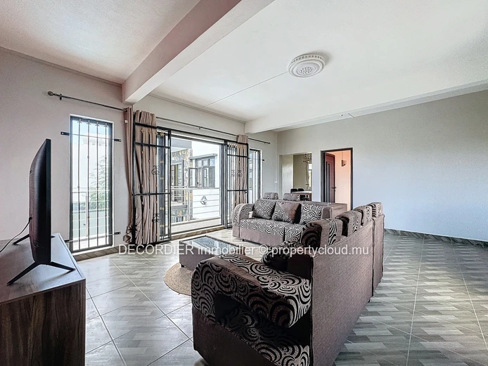 Apartment with shared swimming pool