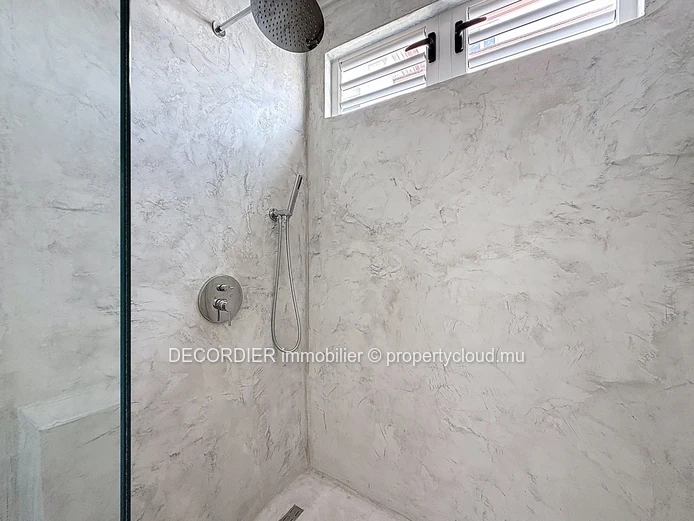À Vendre - Mont Choisy (Mandat exclusif)