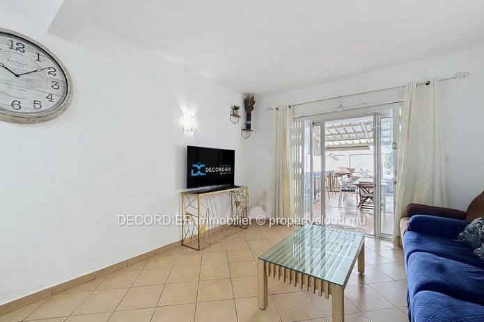 House for Rent with Private Pool – Bain Bœuf