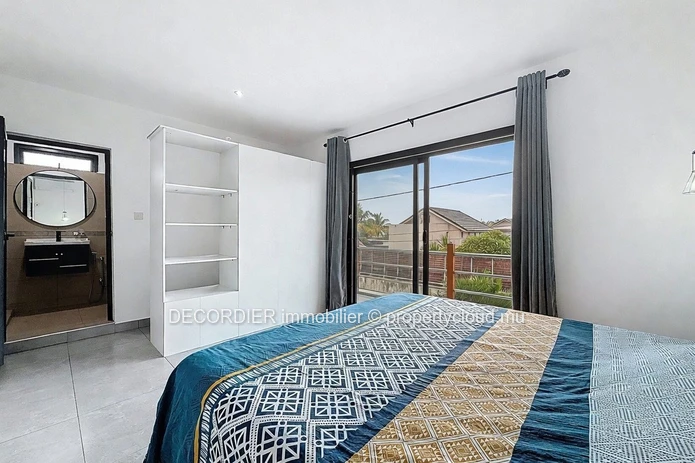 Modern 3-Bedroom Villa with Private Pool