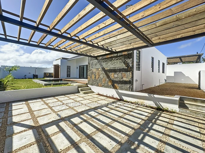 Modern single-storey villa with a private pool