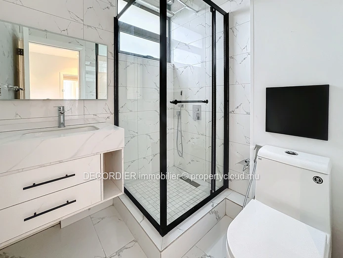 Apartment located in a secure residence accessible to foreigners