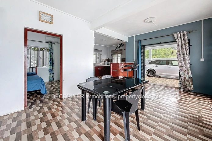 Maison de 176 m² idéalement située à Sottise