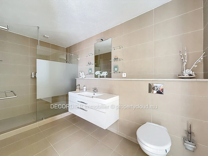 Comfort and tranquillity just minutes from the beach