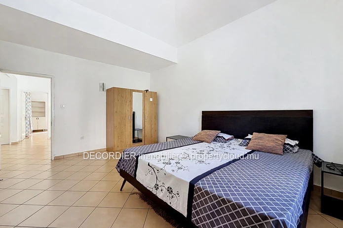 House for Rent with Private Pool – Bain Bœuf