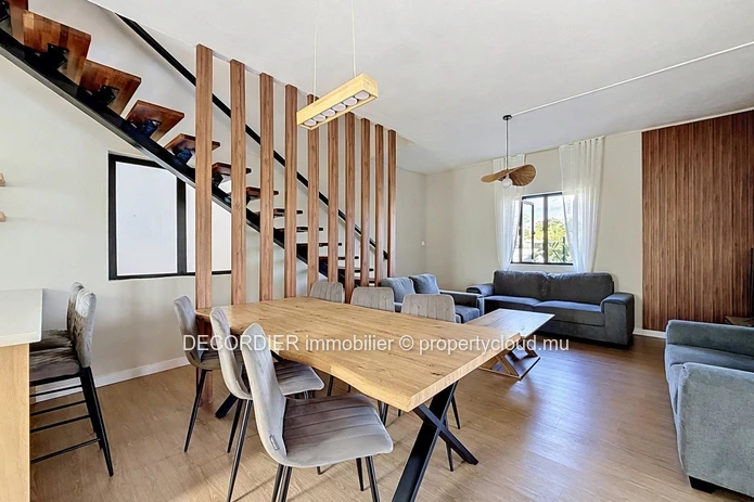 Beautiful House for Rent in Calodyne