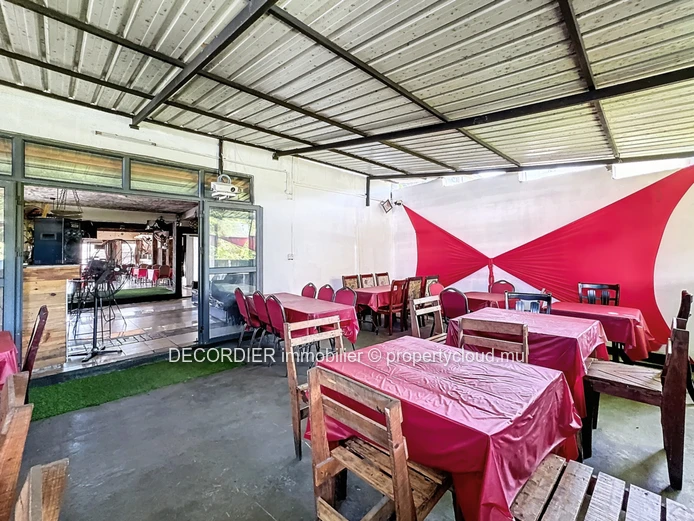 Business premises for sale (Sole Mandate)