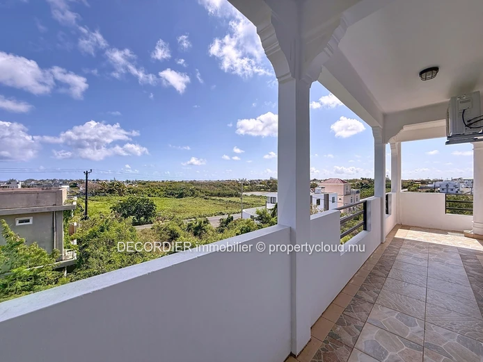 Spacious apartment for Sale