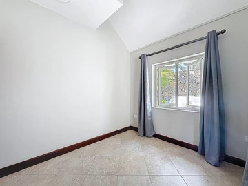 4 Bedroom Apartment