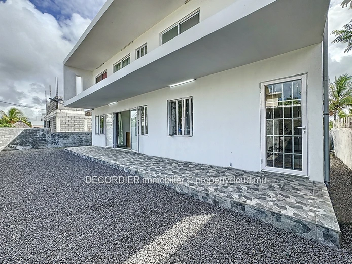 For rent - first floor apartment in Pereybere