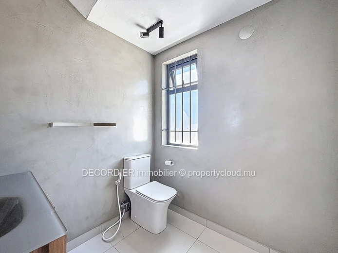 For Rent – Stunning contemporary villa with private pool