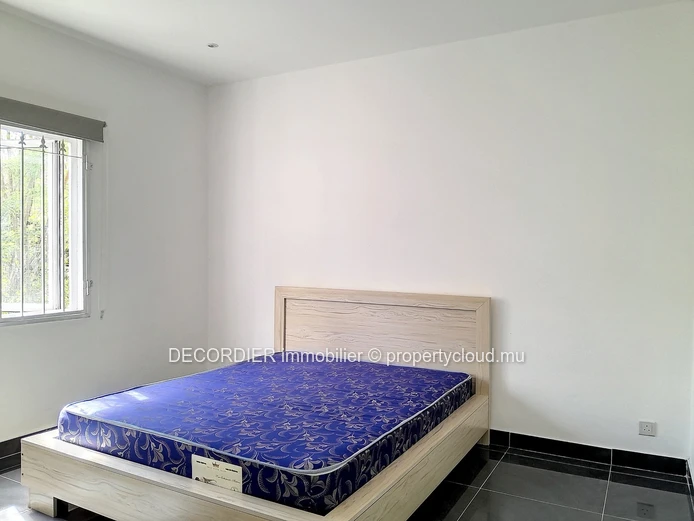 Grande maison composée de 2 appartements