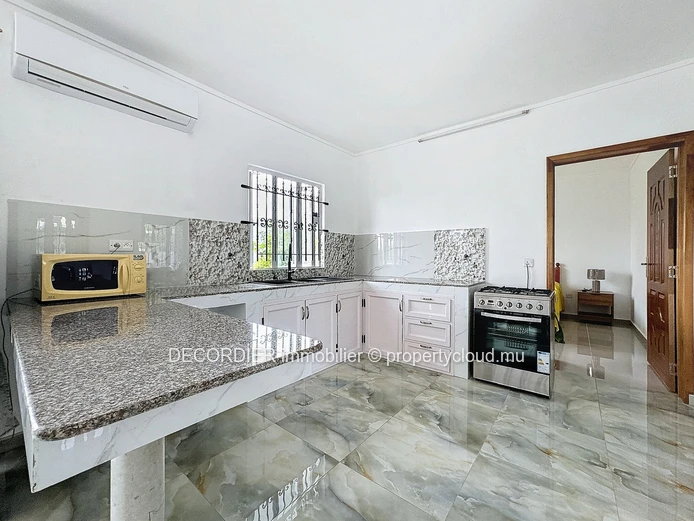 For rent - first floor apartment in Pereybere