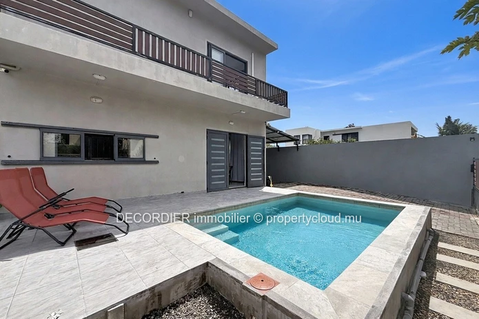Modern two-storey house with swimming pool