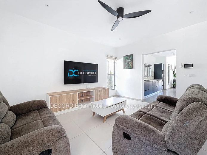 For Rent – Stunning contemporary villa with private pool