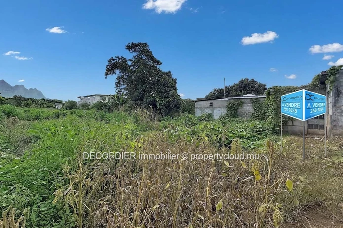 Land for Sale – Saint-Pierre
