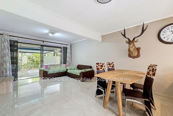 Townhouse for rent – Flic en Flac