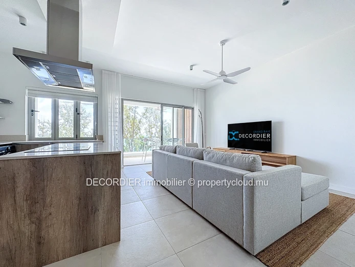 Beautiful apartment on the 1st floor facing the sea