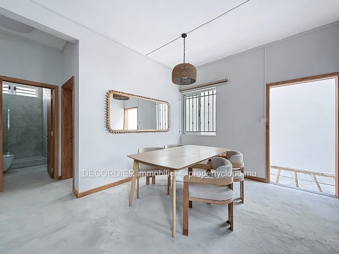 À Vendre - Mont Choisy (Mandat exclusif)