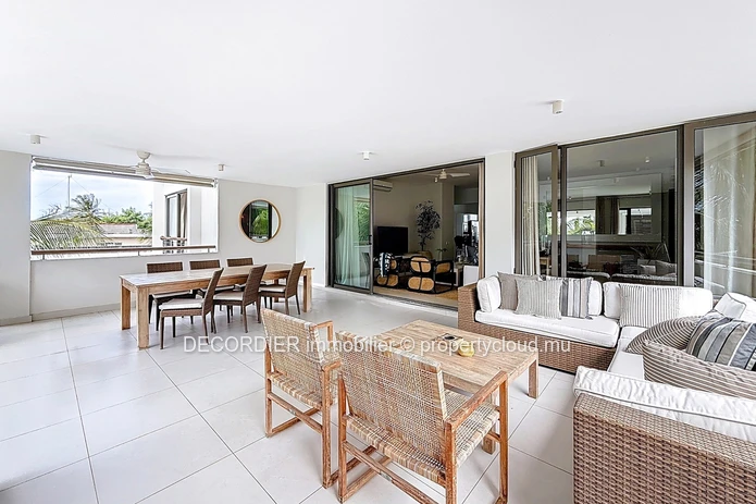 Penthouse - accès plage privée